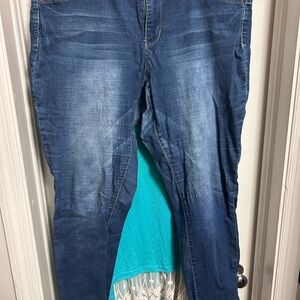 YMI Women's Skinny Jeans in Blue